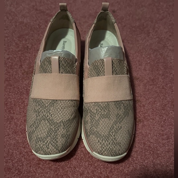 BareTraps women’s shoes NWT - Picture 2 of 11